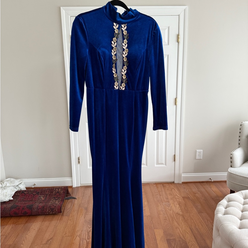 Elegant Blue Velvet Dress with Embellishments